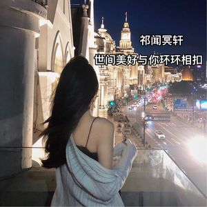 各种女厕露出大屁股
