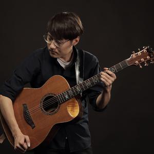 各种女厕露出大屁股
